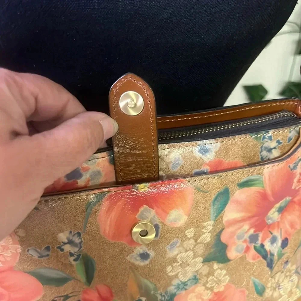 Patricia Nash Alyssa Italian Floral leather  crossbody shoulder bag. - Picture 3 of 16